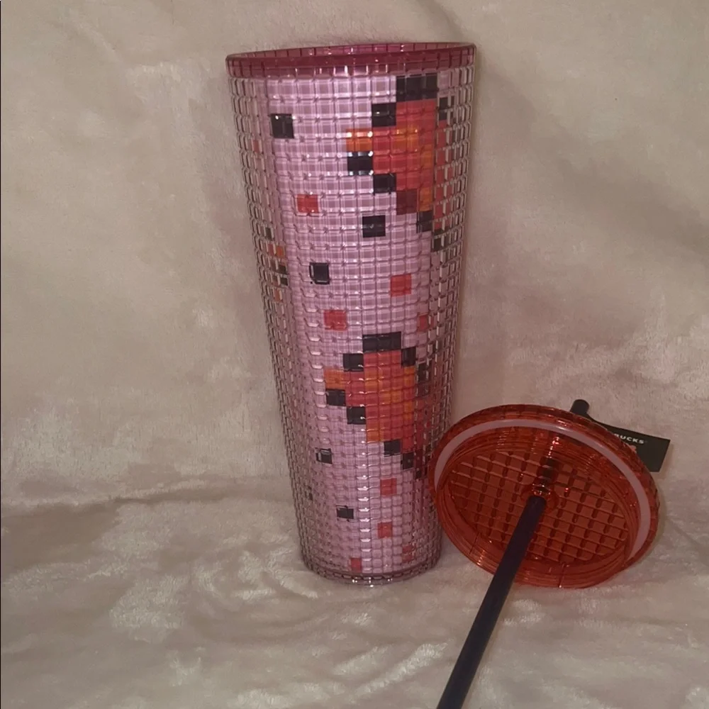 Starbucks 2025 Pixel Grid Heart Cold Cup Venti 24oz Pink Red NWT